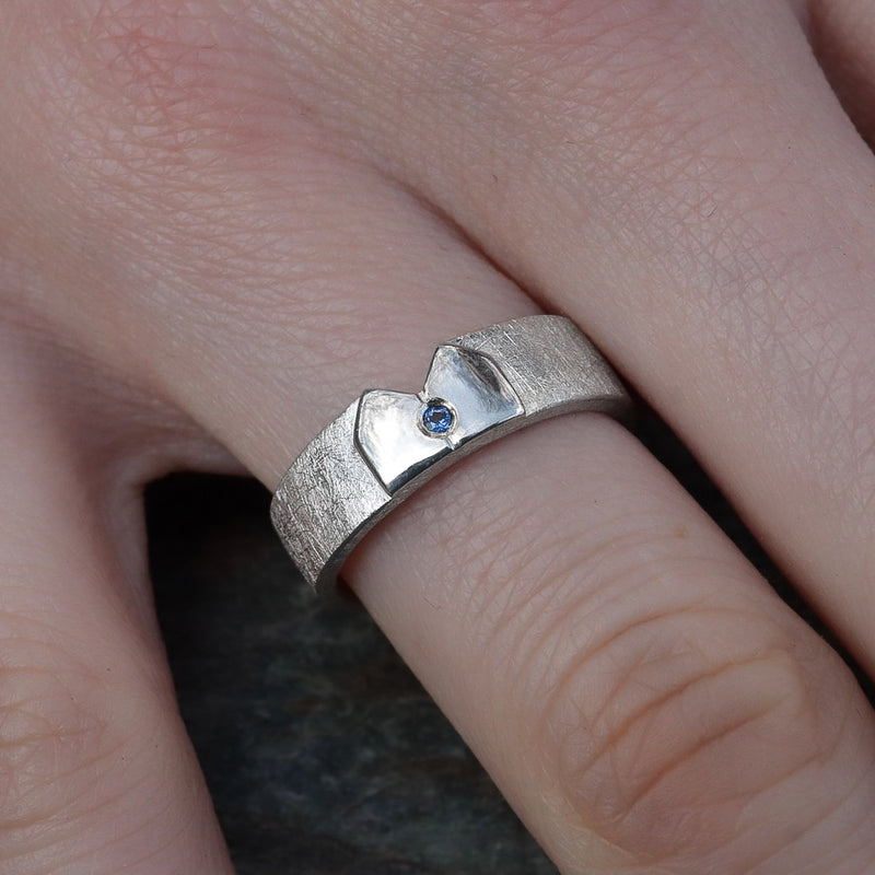 Kölner-Deluxe Ring mit blauem Edelstein