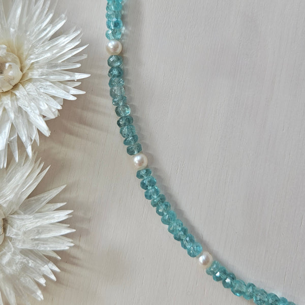 Apatitkette mit Perlen, EINZELSTÜCK