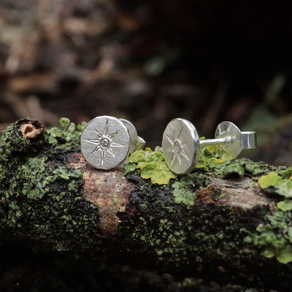 Sternenohrringe mit Diamanten