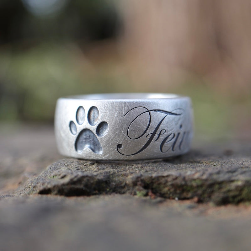 10mm Ring mit Pfote und Gravur