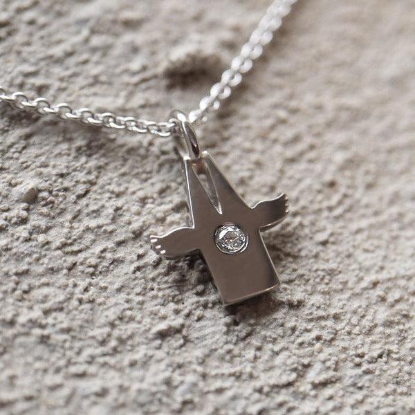 Goldener Dom-Schutzengel Anhänger mit Diamant auf Kette, handgefertigt von Goldschmiede Hecken in Oberwinter