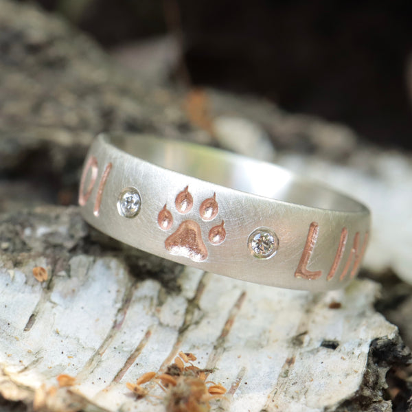 6mm Katzenpfoten Ring mit Namen und zwei Diamanten