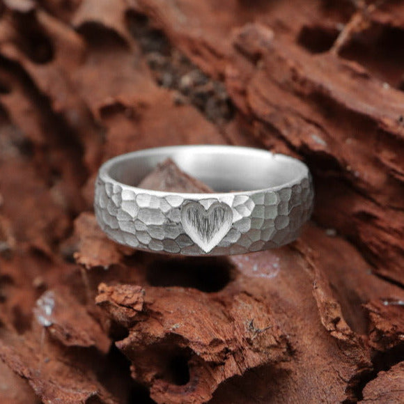 ICH LIEBE DICH RING (6 mm breit) mit Hammerschlag