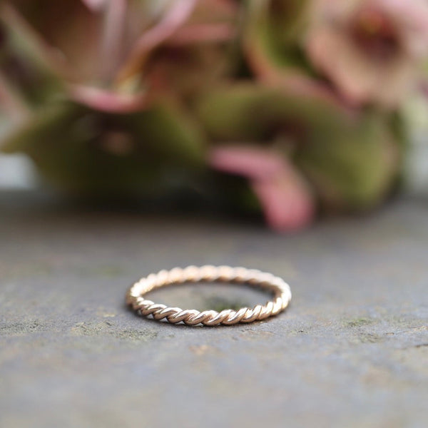 Beisteckring gedreht 1.9 Ø 750 Rotgold