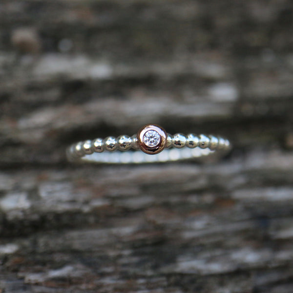 Beisteckring mit einem 0,03ct Diamant