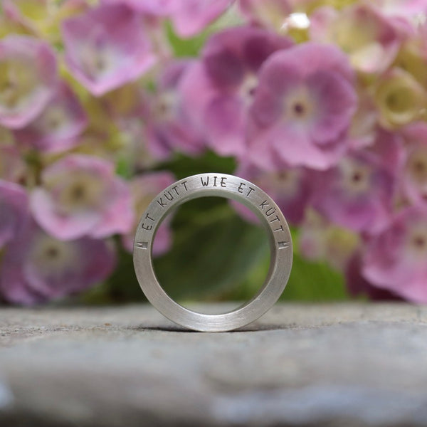 Premium+ Ring mit Dom 8 mm breit, EINZELSTÜCK