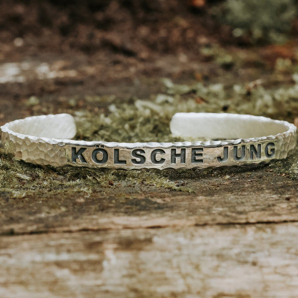 Handgefertigter 925 Silber Armreif | Hammerschlag 6 mm | Personalisiert mit Gravur