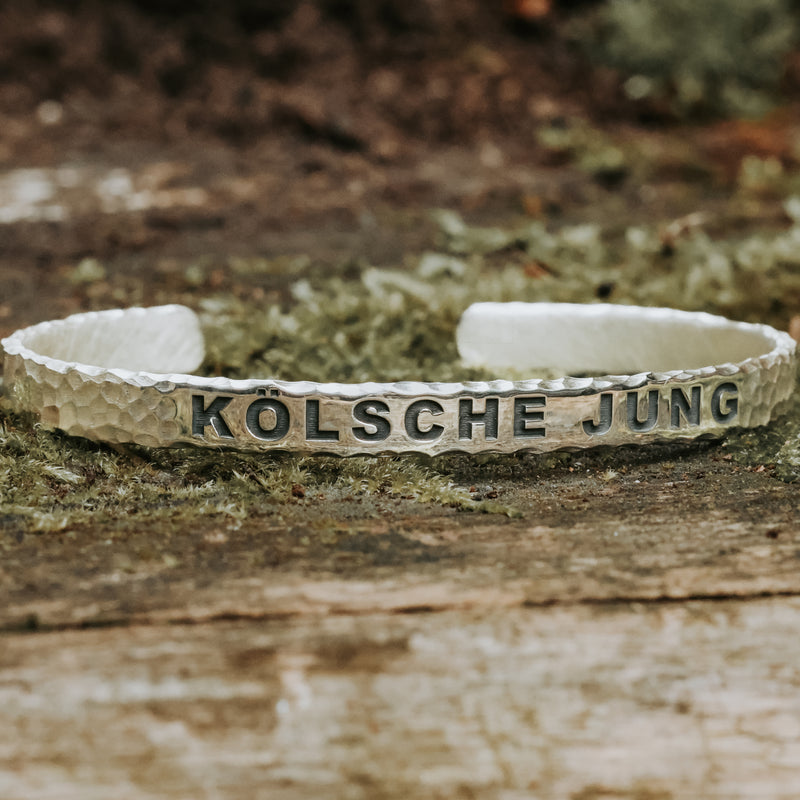 Handgefertigter 925 Silber Armreif | Hammerschlag 6 mm | Personalisiert mit Gravur