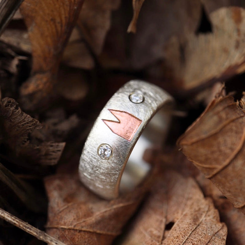8 mm Premium Ring mit zwei Diamanten