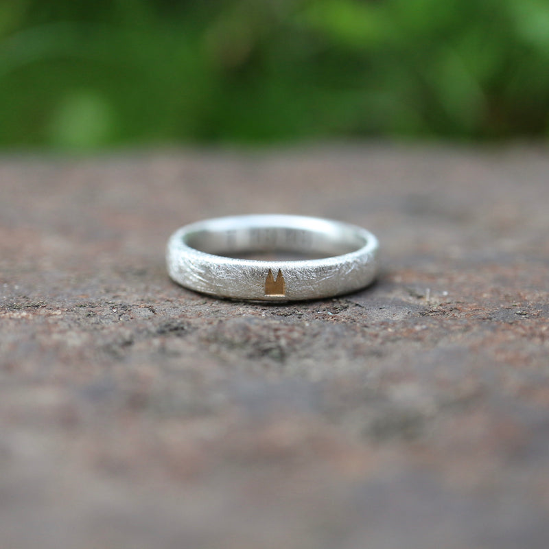 4mm Premium Ring Eismatt mit vergoldetem Dom