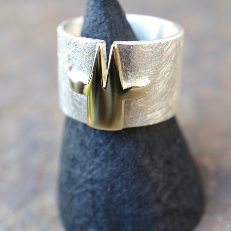 Ring mit Gelbgold Schutzengel 14mm breit