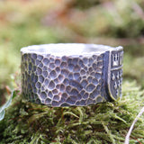 Wappen-Deluxe Ring mit Hammerschlag