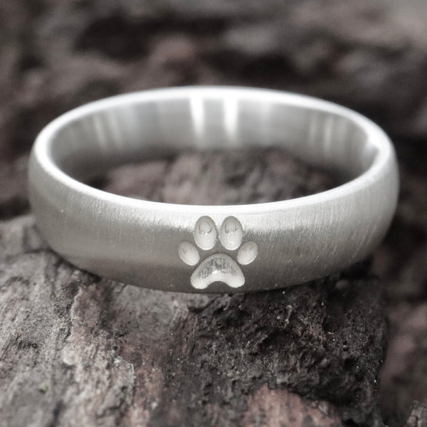 5 mm breit Ring mit Pfote, quermatt