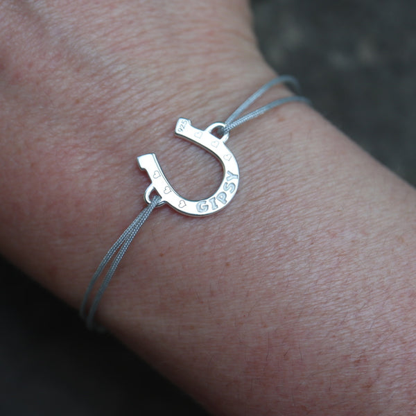 Hufeisen Armband mit Wunschgravur