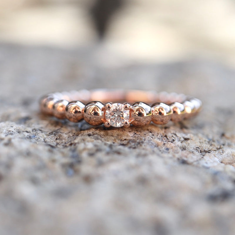 Beisteckring Kügelchen mit einem 0,10ct Diamant