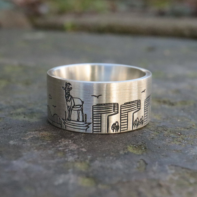 KÖLNER SKYLINE RING MIT ZIEGE