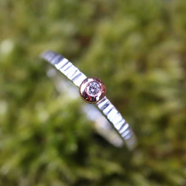 Alpen Beisteckring mit einem 0,03ct Diamant