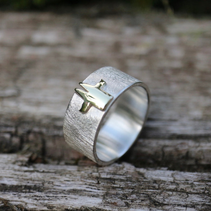 Ring mit Gelbgold Schutzengel 10 mm breit