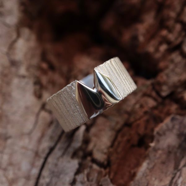 Kölner-Deluxe Ring aus Silber mit Alpen Oberfläche