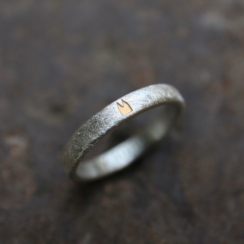 4mm Premium Ring Eismatt mit vergoldetem Dom