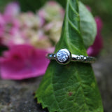 Beisteckring Hammerschlag mit einem 0,25ct Diamant