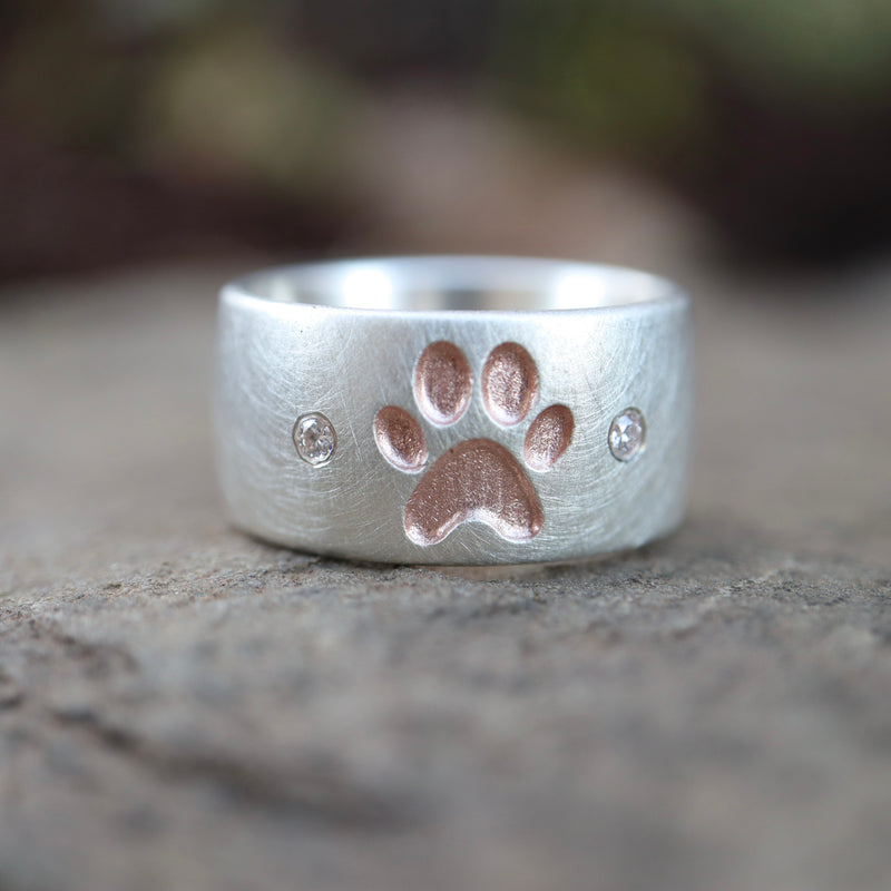 10 mm Ring mit Pfote und Diamanten