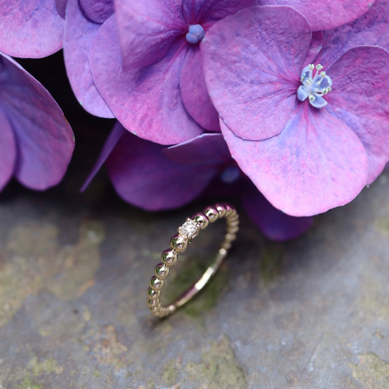 Beisteckring Kügelchen mit einem 0,05ct Diamant